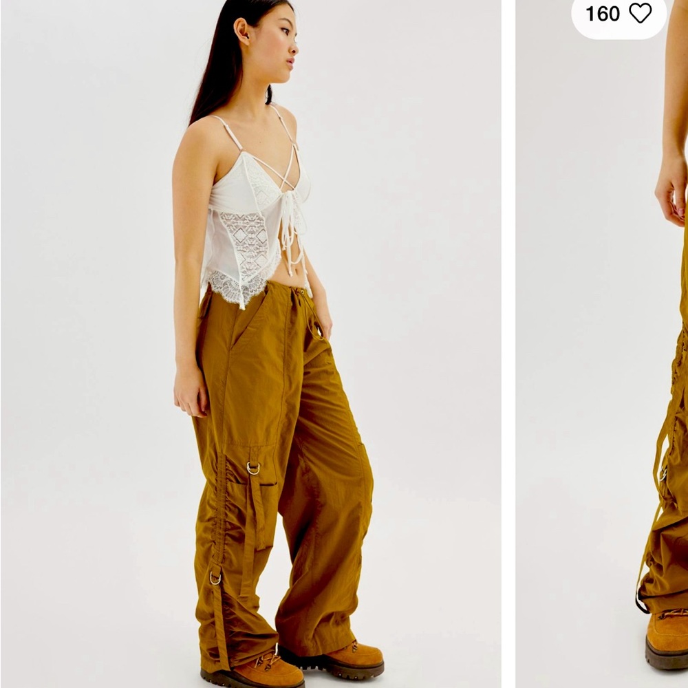 UO Devon Drapey Cargo Pant - size L